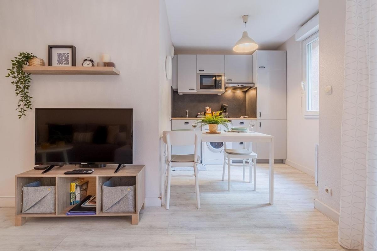 Les Capitouls - Avec Entree Autonome, Clim Neuve, Jardin, Parking Prive & Sa Piscine ! - Apartamento Toulouse Exterior foto